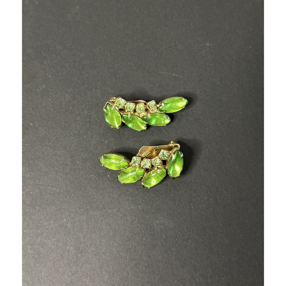 Juliana DeLizza Elster Style Green Marquis Clip Earrings Vintage